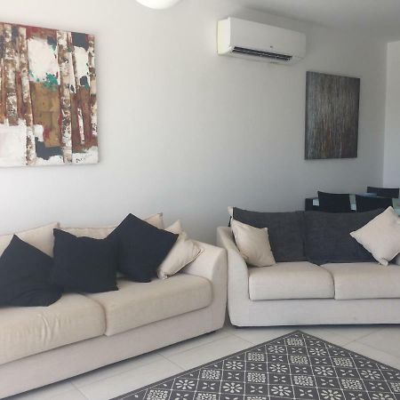 Lingna Luxury Apartment Lighthouse Paphos ภายนอก รูปภาพ