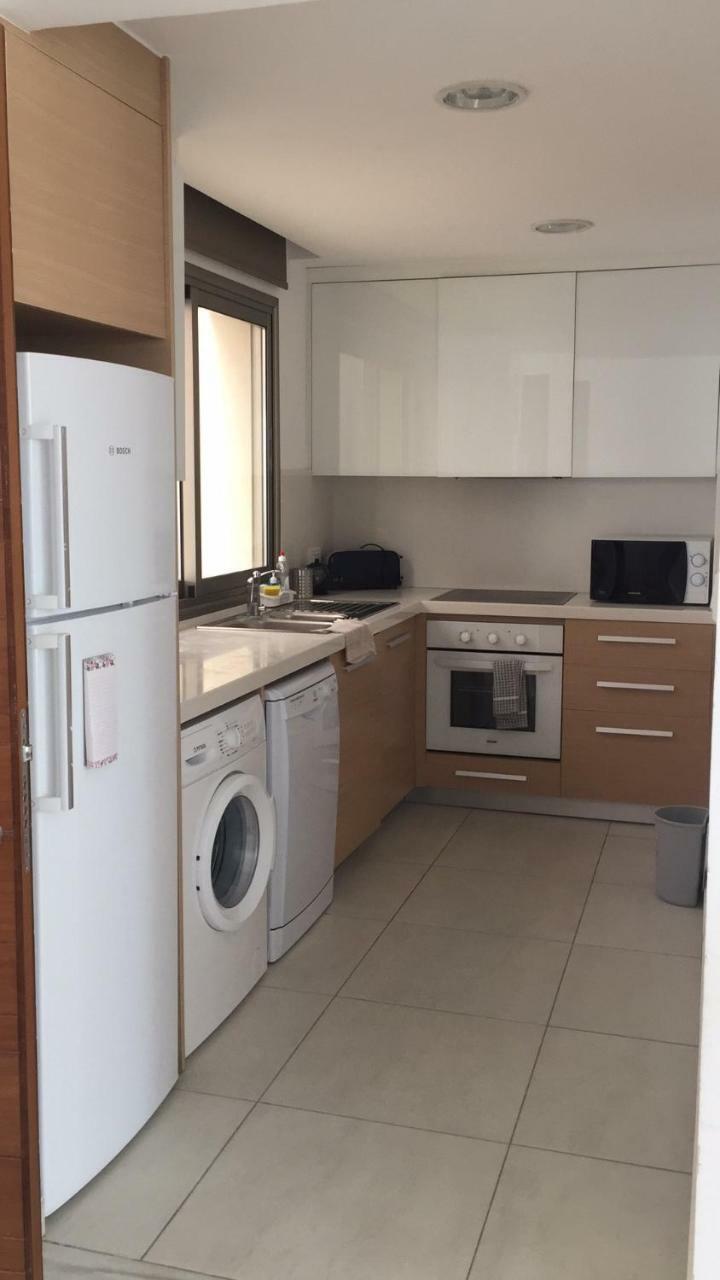 Lingna Luxury Apartment Lighthouse Paphos ภายนอก รูปภาพ